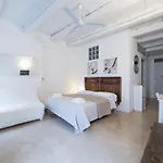 Academia Aparthotel