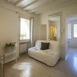 Academia Aparthotel