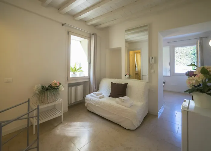 Academia Apartmanhotel